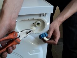 Основные неисправности стиральных машин, их симптомы и способы устранения неполадок