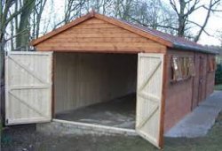 Строим деревянный гараж
