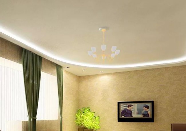 Как выбрать тканевые потолки для гостиной